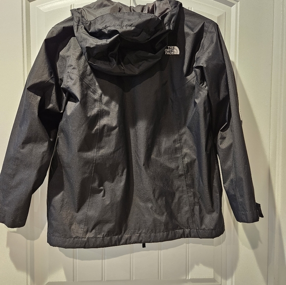 Youth Northface Rain Jacket Size 10/12 - Picture 5 of 5